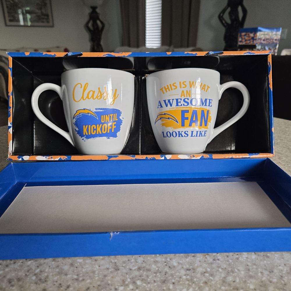 (Classy Fan Mug Set)  Los Angeles Chargers, O'Java 17oz Mugs.